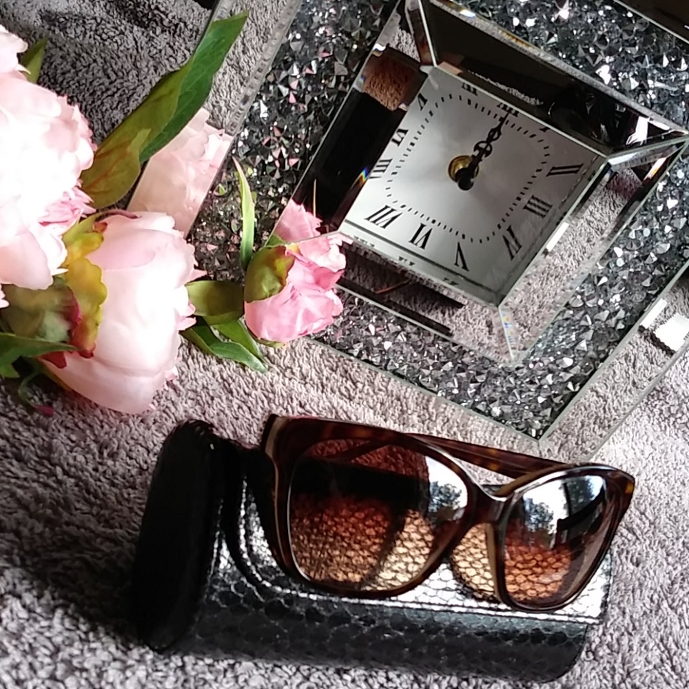 Judith leiber sunglasses